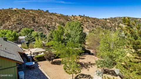 Exterior - 25880 Skyline Dr, Tehachapi, CA 93561 photo 19 of 22