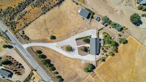 View/Area - 25880 Skyline Dr, Tehachapi, CA 93561 photo 3 of 8