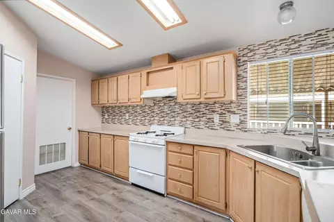 2121 E Avenue I #28, Lancaster, CA 93535 photo 10