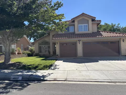 40237 Vicker Way, Palmdale, CA 93551