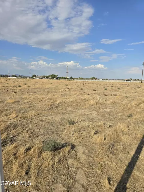 90 Stw Vic Ave #C6, Lancaster, CA 93536 photo 8