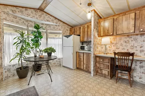 333 Dennison Rd S #SPC 6, Tehachapi, CA 93561 photo 4
