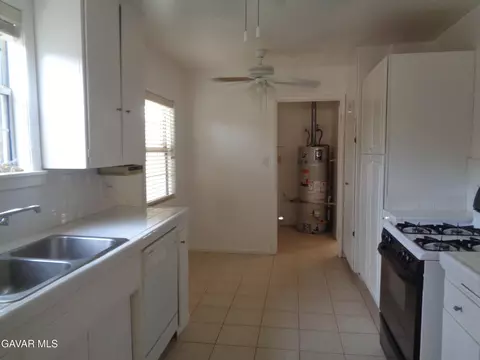 38751 Puerta Ave, Palmdale, CA 93550 photo 11