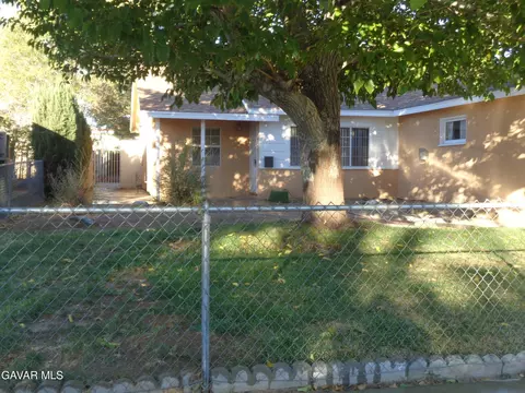 38751 Puerta Ave, Palmdale, CA 93550 photo 6