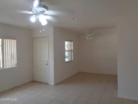 38751 Puerta Ave, Palmdale, CA 93550 photo 9