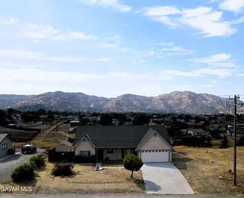 View/Area - 21541 Westwood Blvd, Tehachapi, CA 93561 photo 1 of 7