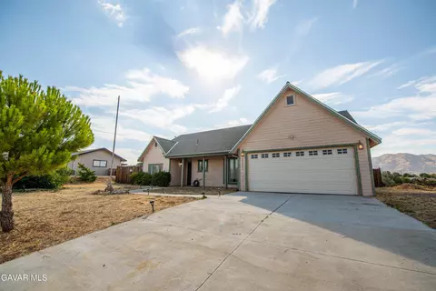 21541 Westwood Blvd, Tehachapi, CA 93561