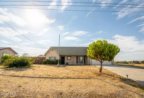 Exterior - 21541 Westwood Blvd, Tehachapi, CA 93561 photo 2 of 2