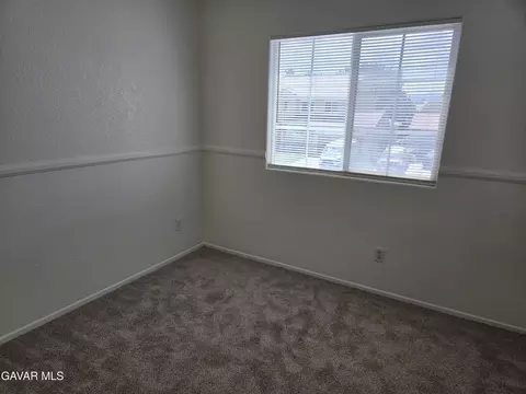 2301 Newgrove St E, Lancaster, CA 93535 photo 8