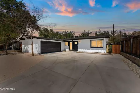 1035 Avenue H3 W, Lancaster, CA 93534 photo 2