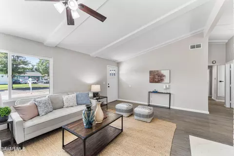 1035 Avenue H3 W, Lancaster, CA 93534 photo 9