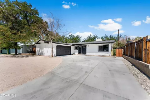 1035 Avenue H3 W, Lancaster, CA 93534