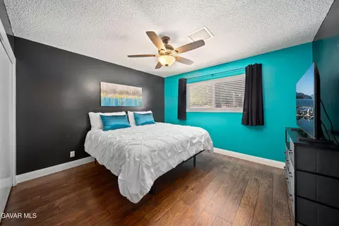 Bedroom - 44527 Denmore Ave, Lancaster, CA 93535 photo 2 of 4