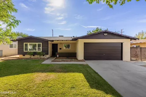 44527 Denmore Ave, Lancaster, CA 93535
