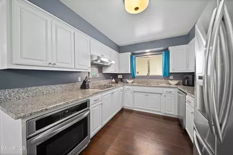 Kitchen - 44527 Denmore Ave, Lancaster, CA 93535 photo 2 of 3