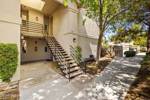 2827 Avenue K12 W #211, Lancaster, CA 93536