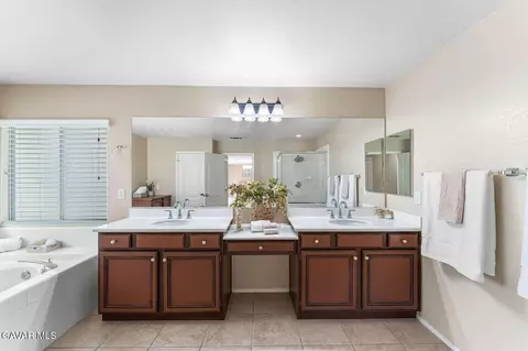 6558 Highbluff Way, Lancaster, CA 93536 photo 28