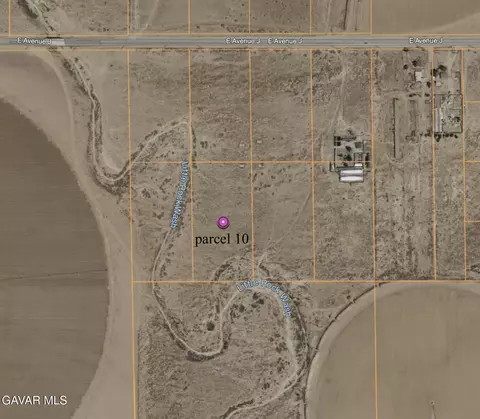 61 St East On Ave J-4, Lancaster, CA 93535 photo 2