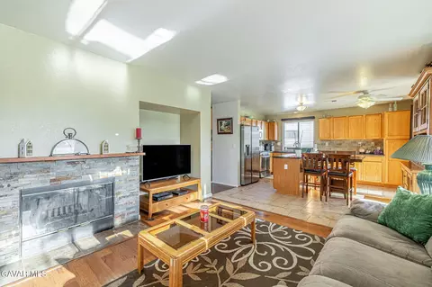 6324 Jasper Ct, Lancaster, CA 93536 photo 17