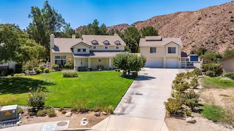 32201 Joaquin Dr, Acton, CA 93510