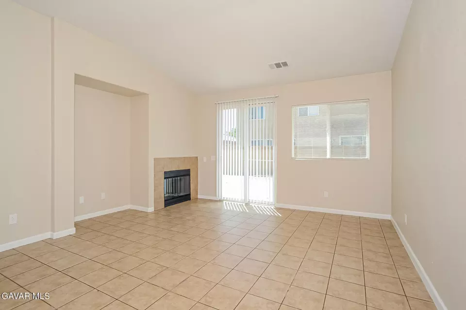 Living - 2736 Garnet Ln, Lancaster, CA 93535 photo 1 of 2