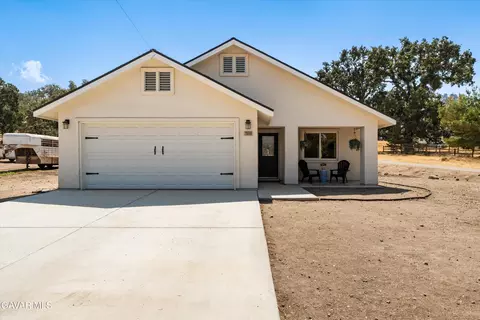 Exterior - 28060 Preakness Dr, Tehachapi, CA 93561 photo 2 of 5