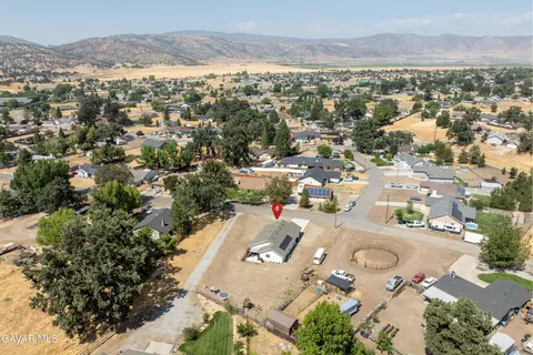 View/Area - 28060 Preakness Dr, Tehachapi, CA 93561 photo 4 of 4