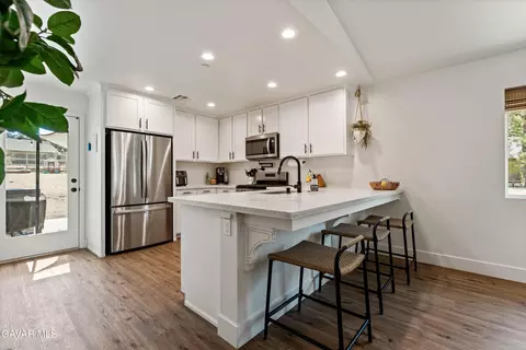 Kitchen - 28060 Preakness Dr, Tehachapi, CA 93561 photo 1 of 2