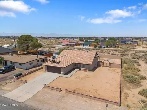 9237 Peach Ave, California City, CA 93505