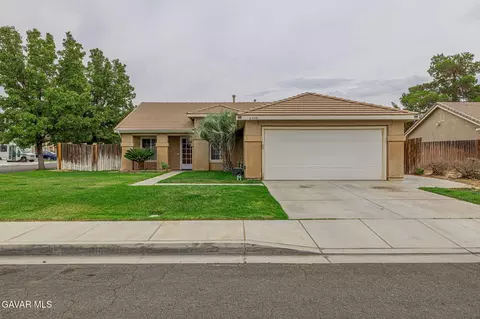 43330 33rd St E, Lancaster, CA 93535 photo 1