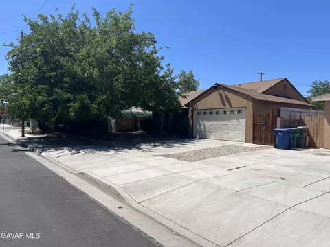 38609 32nd St E, Palmdale, CA 93550 photo 3