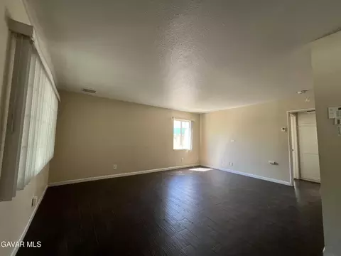 38609 32nd St E, Palmdale, CA 93550 photo 9