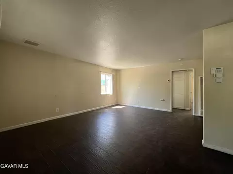 38609 32nd St E, Palmdale, CA 93550 photo 6