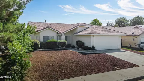 716 Avenue J9 E, Lancaster, CA 93535