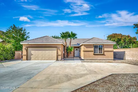 Exterior - 3005 Minford St, Lancaster, CA 93536 photo 2 of 8