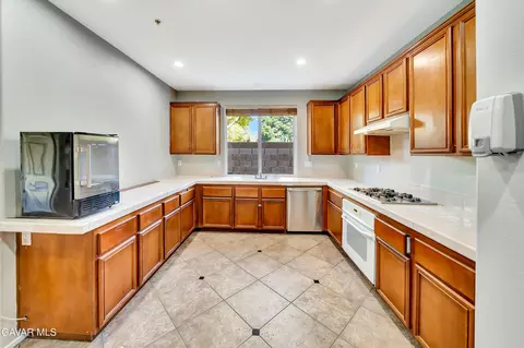 Kitchen - 3005 Minford St, Lancaster, CA 93536 photo 3 of 3