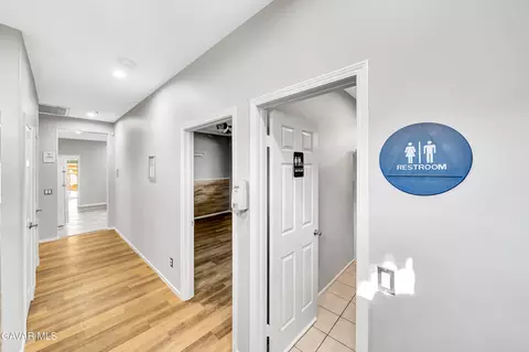 Entry Way - 3005 Minford St, Lancaster, CA 93536 photo 11 of 11