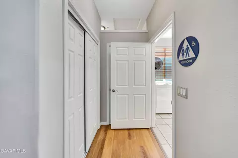 Entry Way - 3005 Minford St, Lancaster, CA 93536 photo 9 of 11