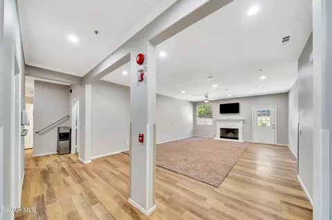 Entry Way - 3005 Minford St, Lancaster, CA 93536 photo 3 of 11