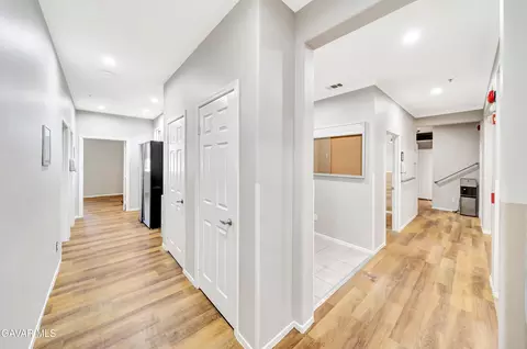 Entry Way - 3005 Minford St, Lancaster, CA 93536 photo 10 of 11