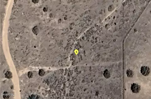 Mesa Street, Phelan, CA 92371