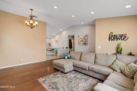 3331 Jahon Ct, Rosamond, CA 93560