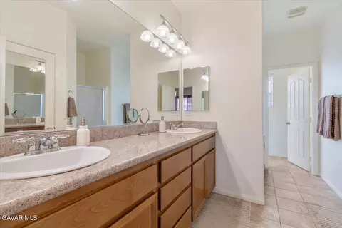 43947 Sandstarr Ct, Lancaster, CA 93535 photo 24