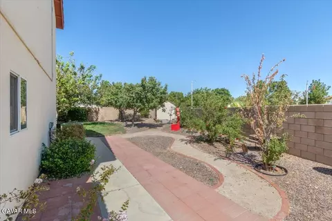 43947 Sandstarr Ct, Lancaster, CA 93535 photo 31