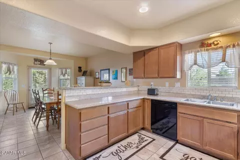 43947 Sandstarr Ct, Lancaster, CA 93535 photo 15