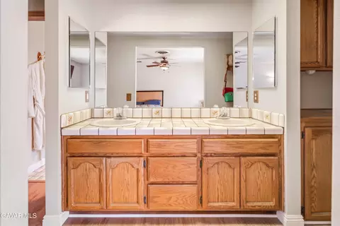 Bath - 45050 43rd St E, Lancaster, CA 93535 photo 1 of 7