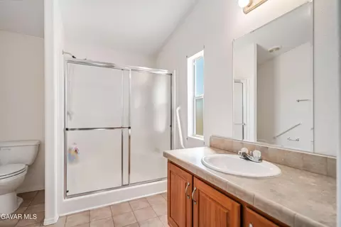 Bath - 45050 43rd St E, Lancaster, CA 93535 photo 6 of 7