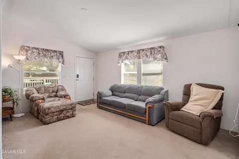 Living - 45050 43rd St E, Lancaster, CA 93535 photo 4 of 5