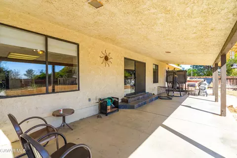 Exterior - 45050 43rd St E, Lancaster, CA 93535 photo 4 of 10