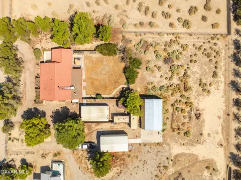 View/Area - 45050 43rd St E, Lancaster, CA 93535 photo 5 of 9